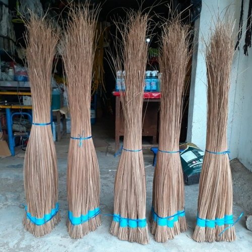 Floor Coconut Brooms 450 Gm Size 3 Feet Application Industrial At