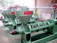 Semi-Automatic Oil Press Machine