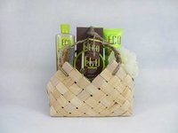 Bath Set In Wooden Basket
