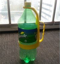Plastic 2l Bottle Pouring Holder