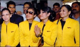 jet-airways-employees.jpg