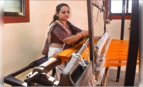 handloom-2.jpg