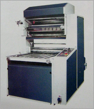 FILM LAMINATING MACHINE