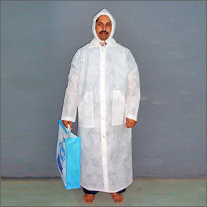 PP Spin Bonded Fabrics Rain Coat