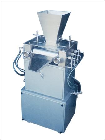 'Reva' Triple Roller Mill Machine