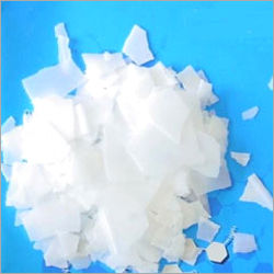 Caustic Soda Flakes - Purity >98%, Chlorides <20ppm | Versatile Chemical for Textile Processing, Detergents, Food Industry, and Laboratory Applications