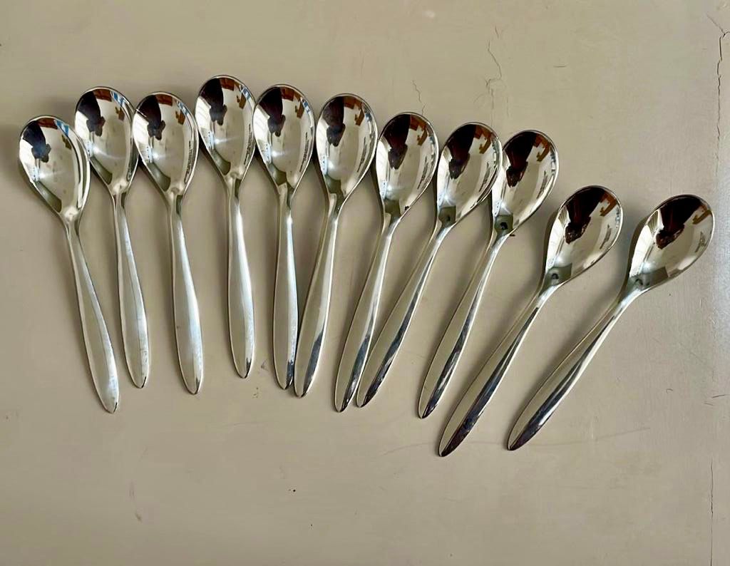 Stainless steel spoons 
