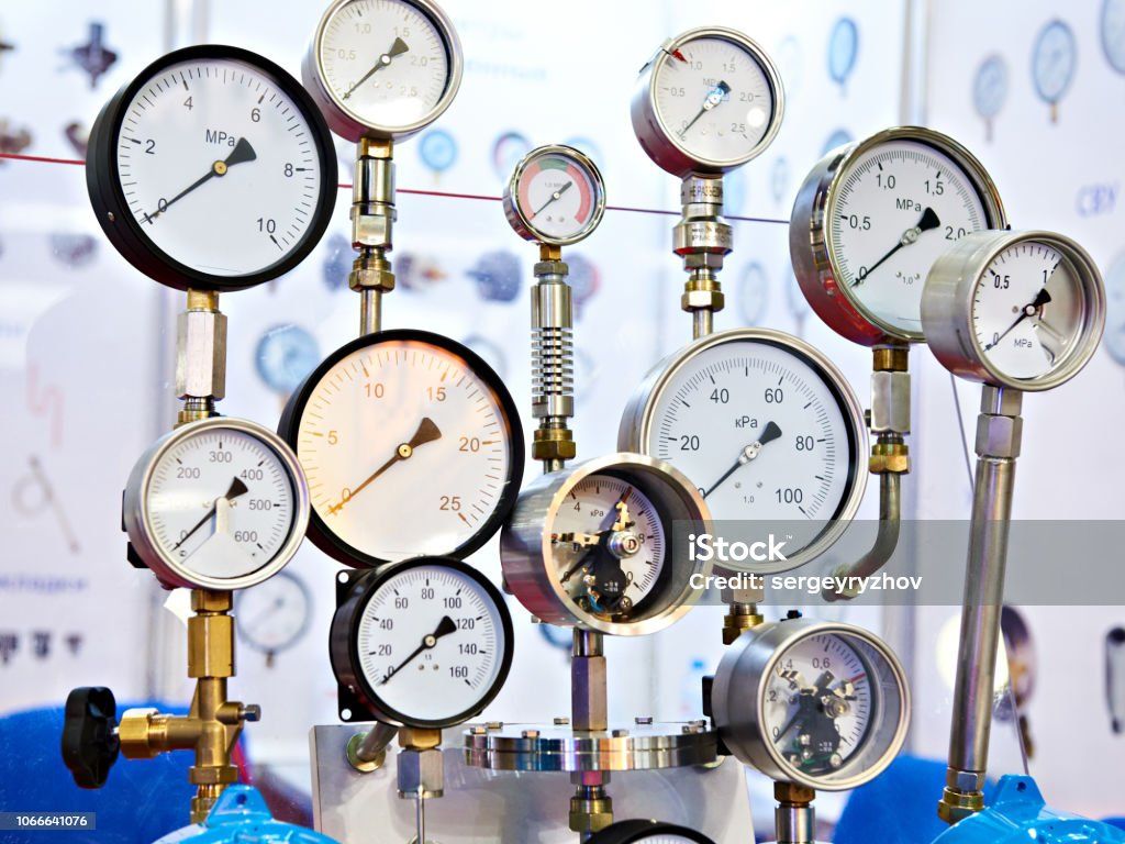 PRESSURE GAUGE,  TEMPRATURE GAUGE , LEVEL GAUGE , VALVE & MANIFOLDS INSTRUMENTATION FITTINGS