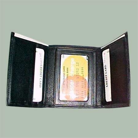 Light In Weight Leather Wallets