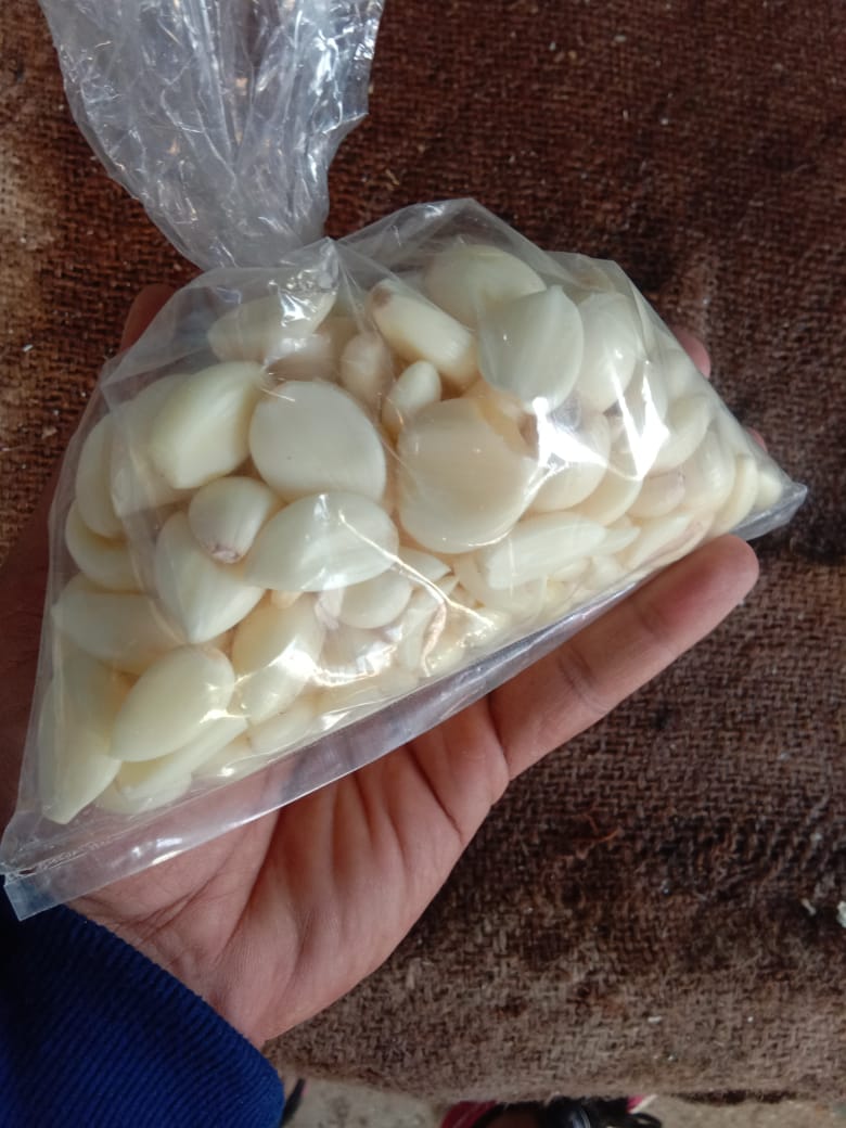 Peeled Garlic