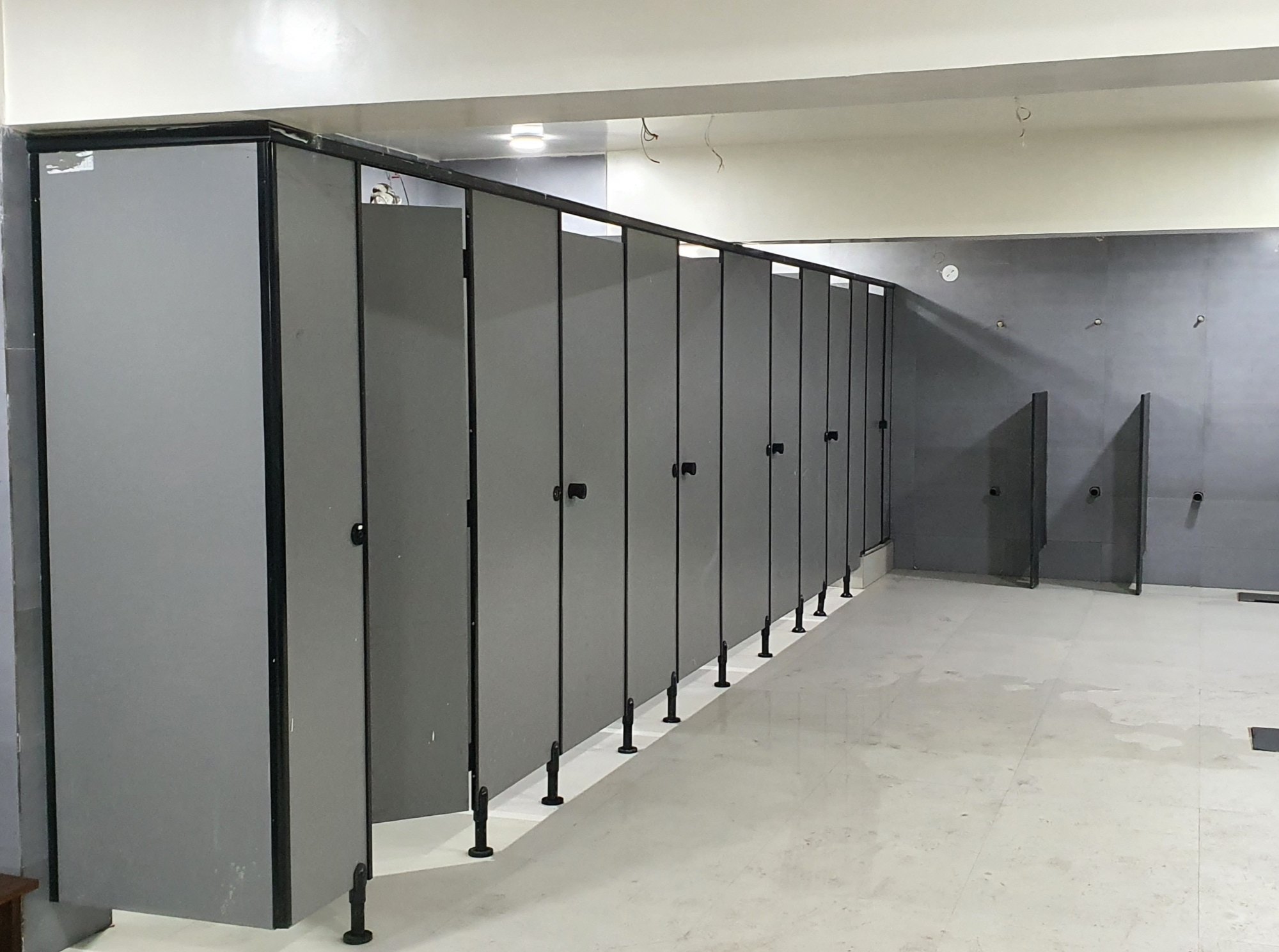Toilet Cubicle Partitions