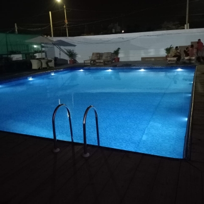 Prefabricated Swimming Pool - Frp/pvc/steel Structure, Square | Ready Made, Easy Installation, Weather Resistant, Leak Proof, Smooth Finish, Modern Design, Low Maintenance
