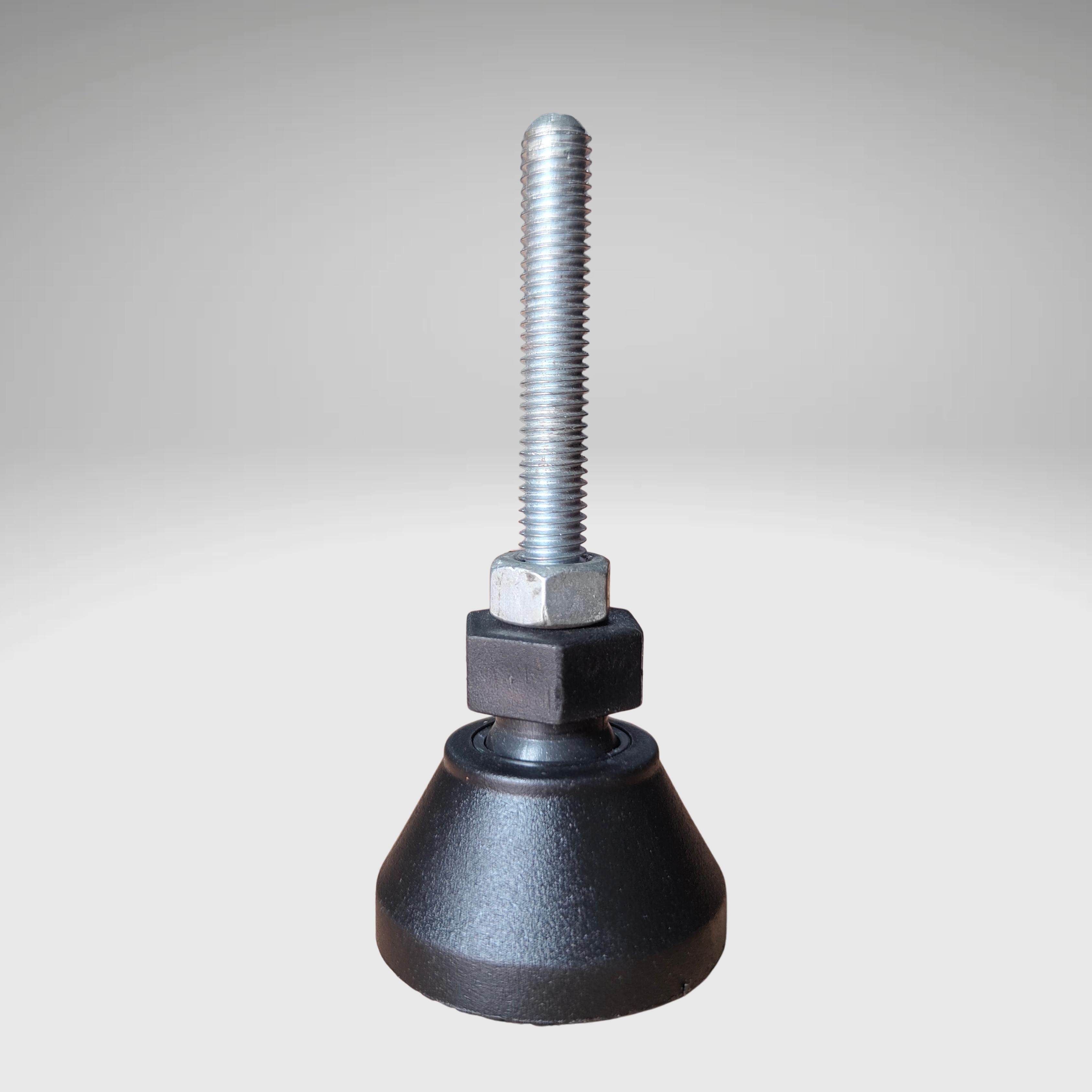 Antivibration leveling pad