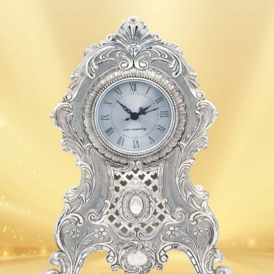 Show Piece Table Watch