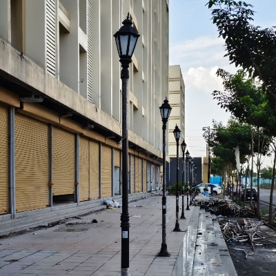 Lamp Post with 10ft pole