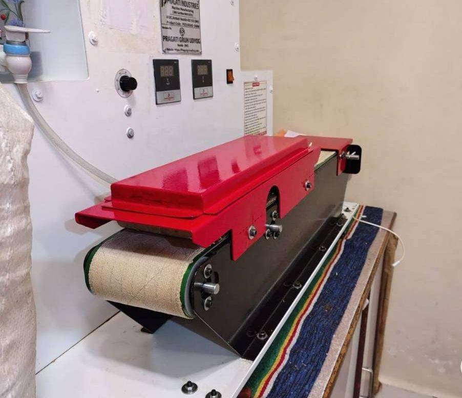 Automatic cotton wick machine