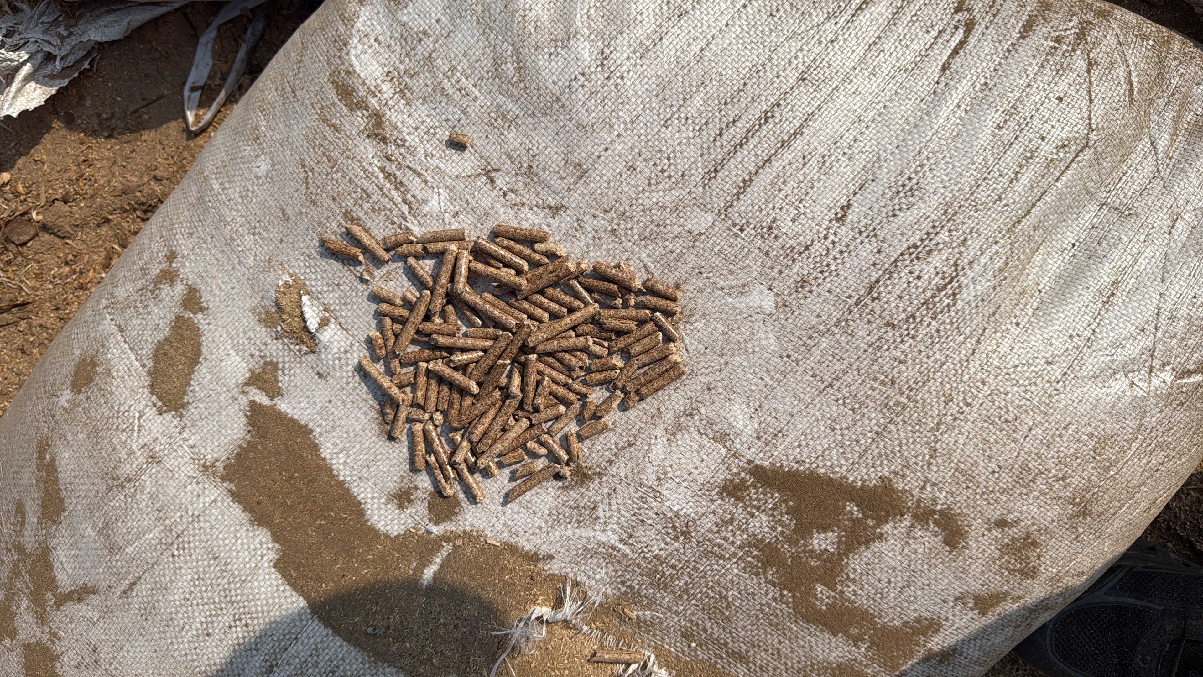 6 mm wooden pallets pine saw dust