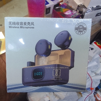 Black Color Wireless Microphone