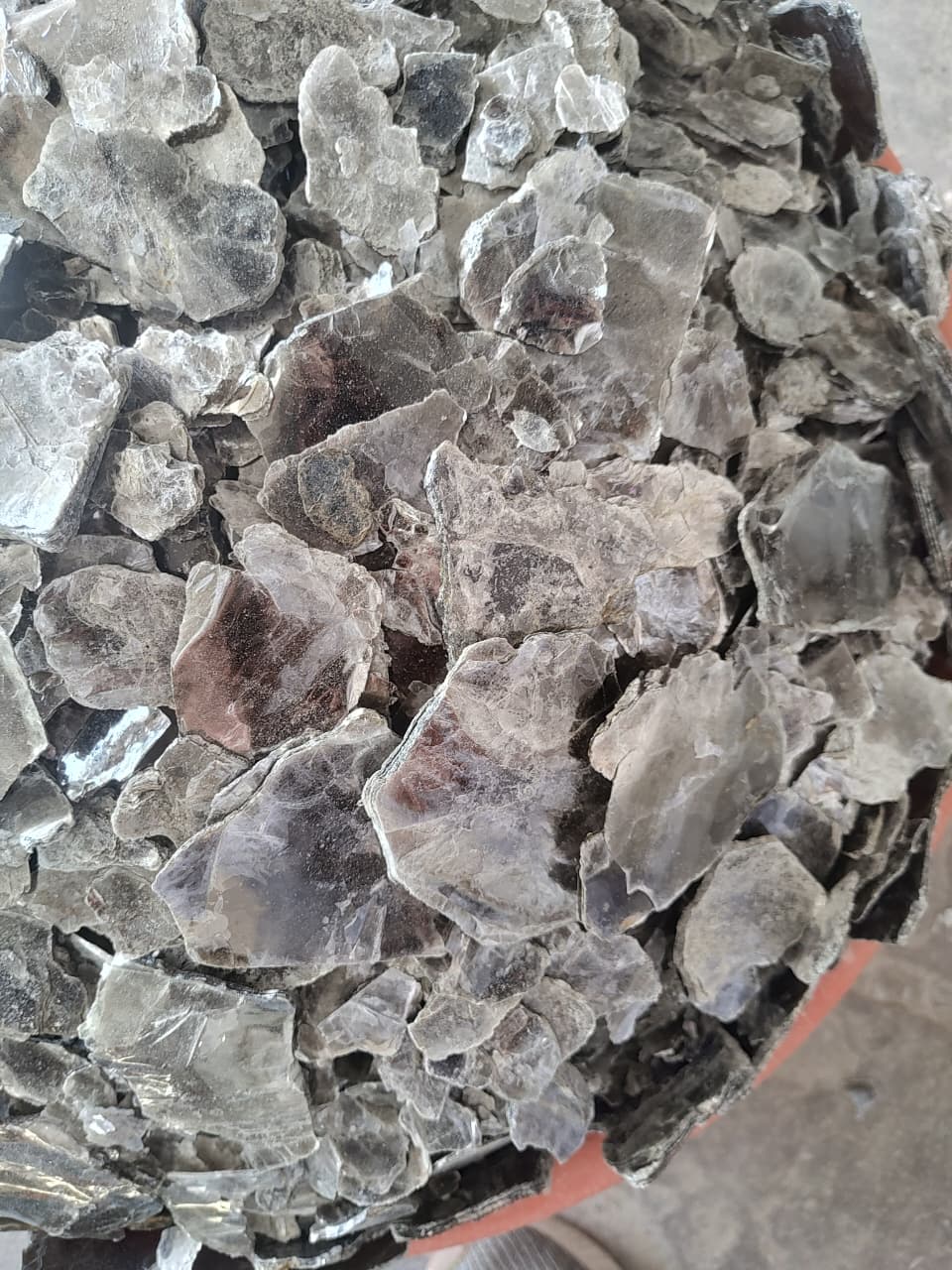 Rajasthan Mica Black Spotted Scraps