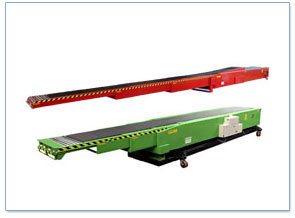 Telescopic Conveyor - Hydraulic Operation, Multiple Stages for Adjustable Length | Mobile Design, Ideal for Box and Carton Loading