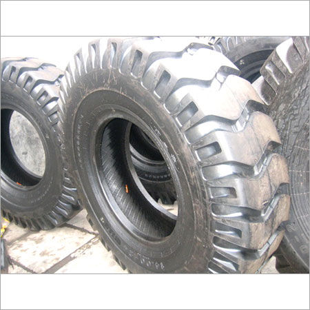 Black Color OTR Tyre