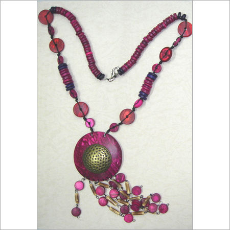 Designer Fashionable Stylish Necklace Gender: Women