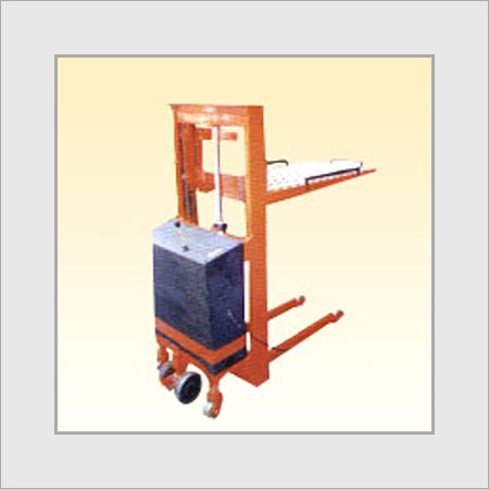 Ball Top Lever Controlled AC Hydraulic Stacker