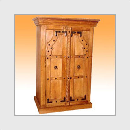 Intricate Designs Wooden Almirah
