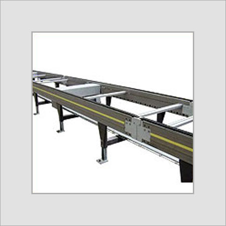 Apron Conveyors - Steel and Plastic Chain Systems, Ideal for Bulk Material Transfer and Customization Options