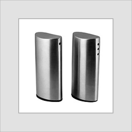 Silver Stainless Steel Salt And Pepper Dispenser