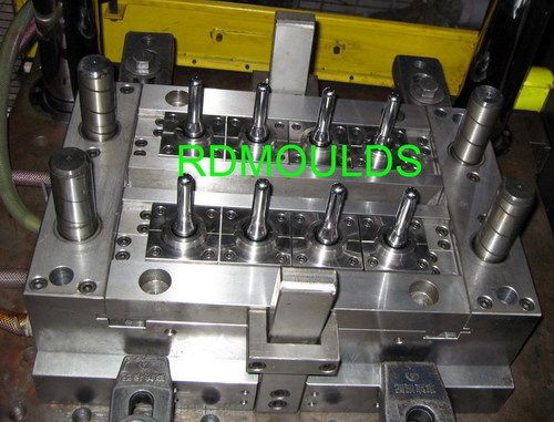 Heavy Duty PET Preform Mould