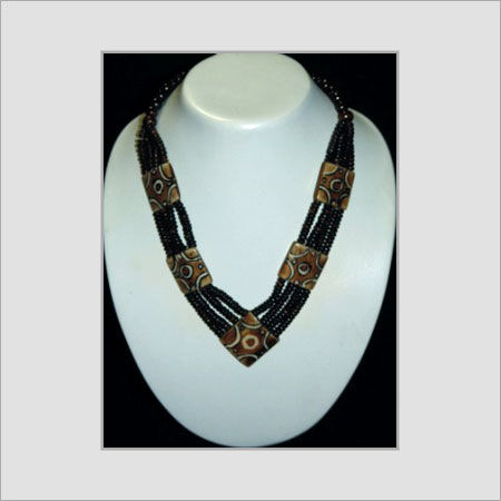 Brown Color Beaded Bone Necklace Gender: Women'S