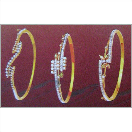 DESIGNER DIAMOND BANGLES