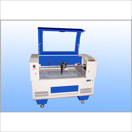 High Performance Automatically Locating Trademark Laser Cutting Machine