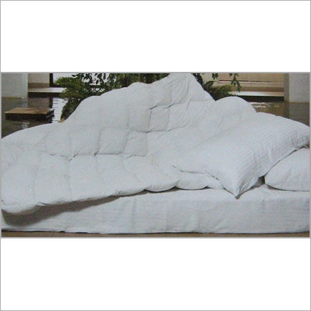 Plain Dyed Light Weight Ultra Soft Duvets