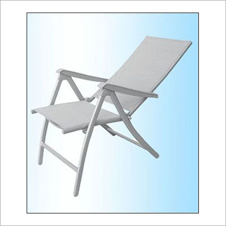 White Colored Folding Adjustable Chair Size: Various Sizes Are Available