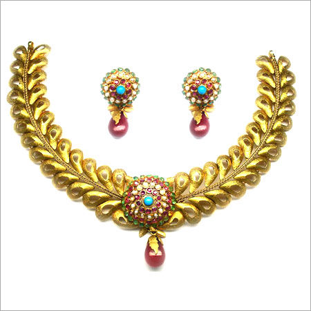 Golden Leaves Bridal Necklace Set