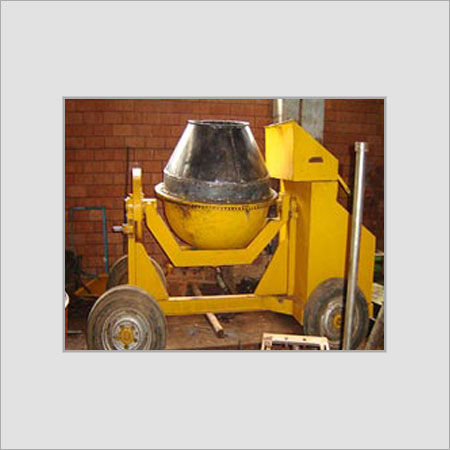 Yellow Concrete Mixer For Construction Industry