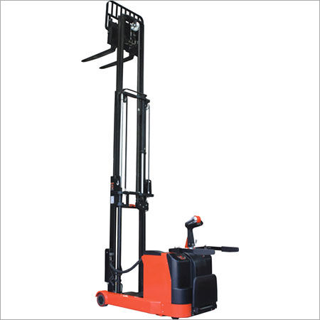 Electrical Power Reach Stacker