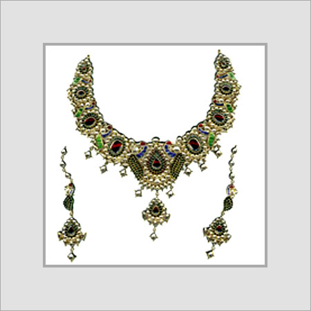 Lightweight Kundan Earrings - Fine Quality, Beautiful Patterns, Optimum Finish for Women
