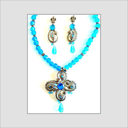 Victorian Necklace Set