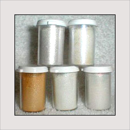 100% Pure Mica Powder Application: Cosmetic