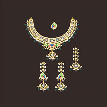 Kundan Necklace Set - Polished Finish, Beautiful Design, Skin-Friendly | Ideal for Adult Women, Perfect for Engagements and Weddings