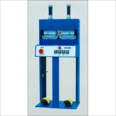 THERMOPLASTIC TOE PUFF COUPLING MACHINE