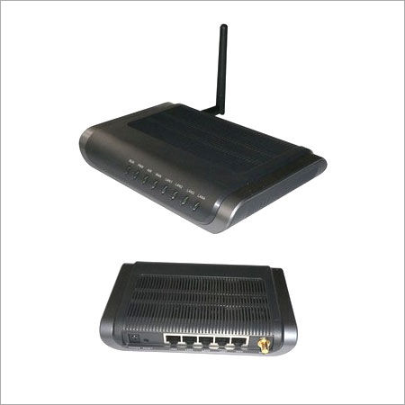 Wireless 802.11g Router + 4 Port