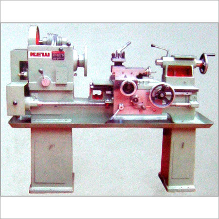 Tmt Medium Duty Lathe Machine