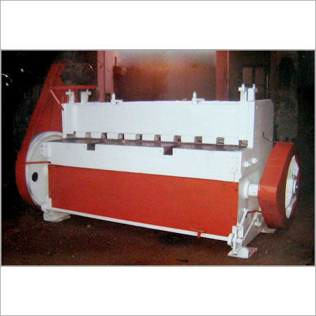 Under Crank Shearing Machine 