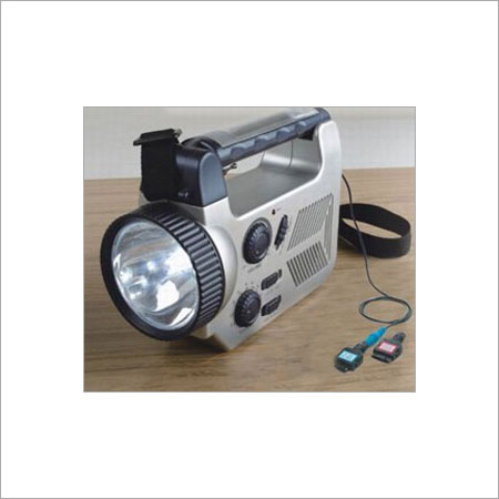 Crank Dynamo Flashlight With Radio