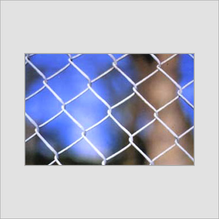 Low Carbon Steel Wire Chain Link Fence - Corrosion Resistant Various Sizes Available Square Hole Shape for Agriculture and Animal Enclosure
