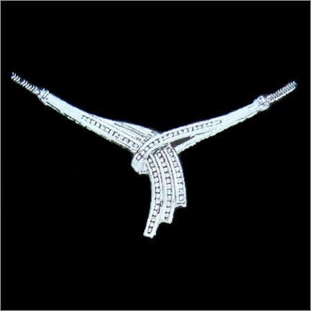 Mesmerizing Design Silver Necklace Gender: Women